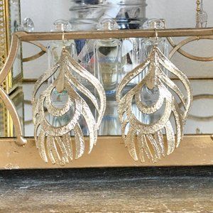 Kendra Scott Karina Statement Earrings In Gold